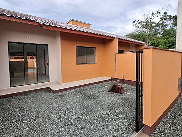 Casa Geminada � Venda